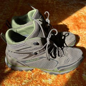 Vasque size 12 hiking boots with Vibram sole